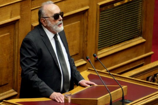 Μπέρδεψε τα μοντέλα ο Κουρουμπλής