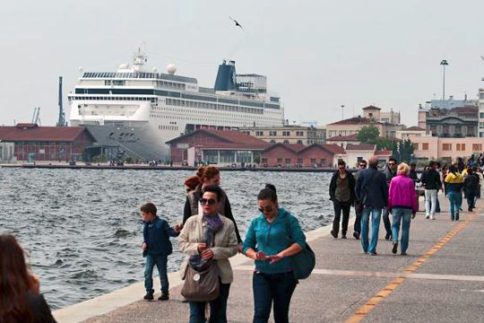 Σε άλλες θάλασσες η κρουαζιέρα