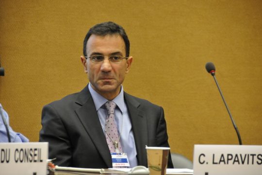 Μελέτη Λαπαβίτσα για την έξοδο από το ευρώ