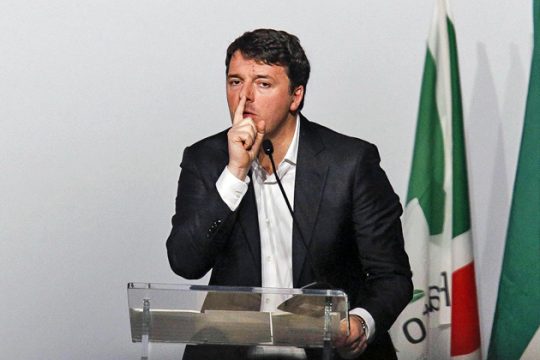 Ο Ρέντσι επιμένει, η διάσπαση χτυπά την πόρτα