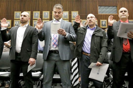 Αμερικανική ιθαγένεια «κεκλεισμένων» των… τειχών