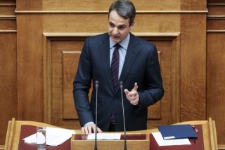 Eκλογές βεβαίως, πρόταση μομφής όχι