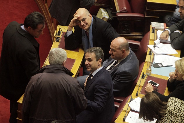 29 βουλευτές της Ν.Δ. ρωτούν