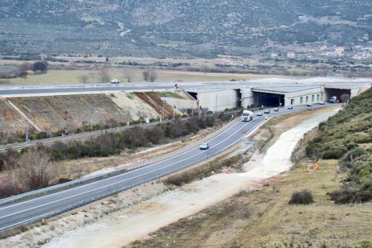 Οι σήραγγες μας φέρνουν πιο κοντά!
