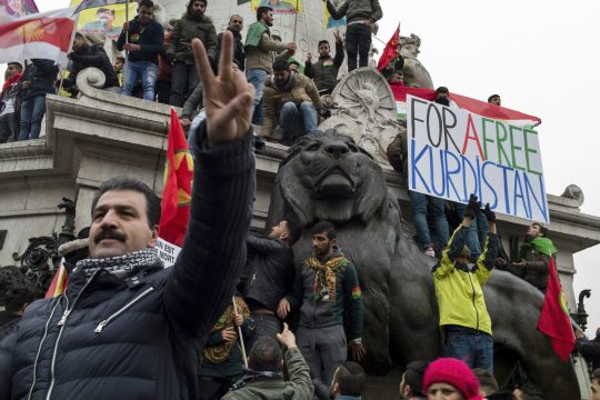 Μεγάλη διαδήλωση Κούρδων από όλη την Ευρώπη στο Στρασβούργο