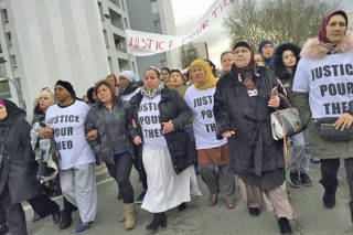Τα παρισινά προάστια εξεγείρονται ενάντια στην αστυνομική βία