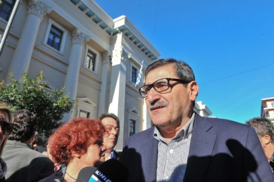 Μαρτυρικές πόλεις και χωριά ζητούν την αθώωση Πελετίδη