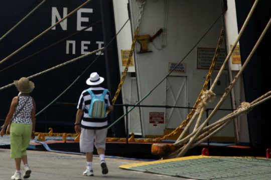 Ευρεία σύσκεψη για την καλύτερη προσβασιμότητα στα νησιά