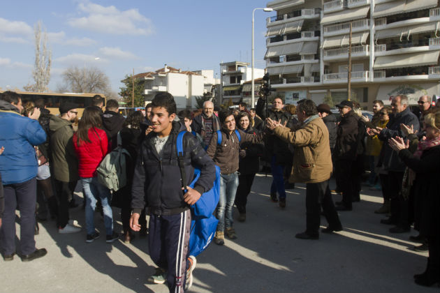 Η Δραπετσώνα υποδέχθηκε τα προσφυγόπουλα
