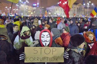 Κέρδισαν δημοψήφισμα οι Ρουμάνοι διαδηλωτές
