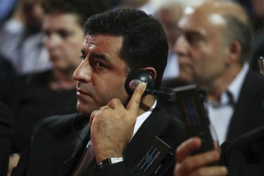 Φυλακή στον Ντεμιρτάς, εκτός Βουλής η Γιουκσεκντάγ