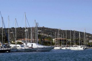 Συνεχίζει τα δρομολόγια για Β. Σποράδες η «Μυρτιδιώτισσα»
