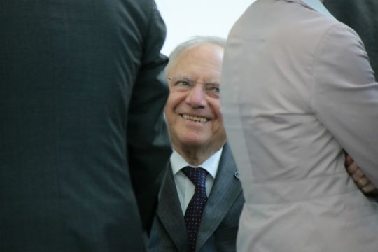 Πραξικόπημα προ των πυλών