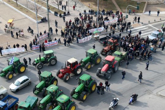 «Οργώνουν» τη συμπρωτεύουσα