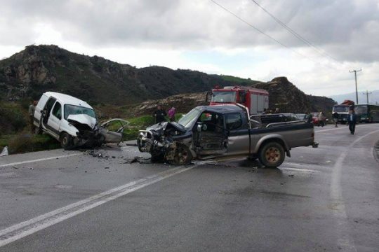 Μία νεκρή και δύο τραυματίες σε τροχαίο στο Κολυμπάρι