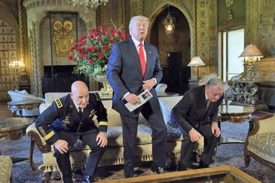 Πρόεδρος εμπρηστής, συνεργάτες πυροσβέστες