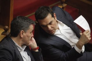 Tσακωμένοι στα… γαλάζια όνειρα
