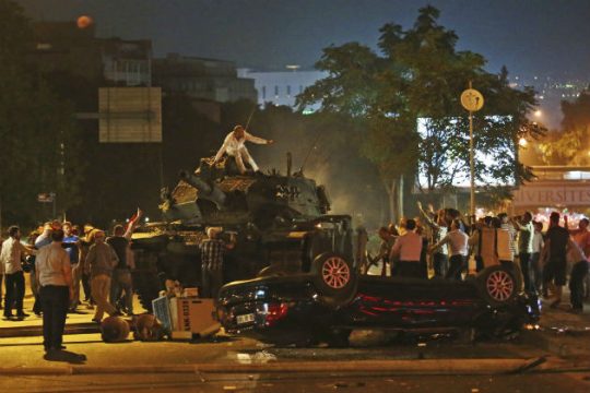 Ξεκίνησε μεγάλη δίκη για το πραξικόπημα στην Τουρκία