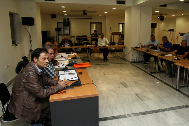 Στα άκρα δήμος Ν. Φιλαδέλφειας και ΑΕΚ