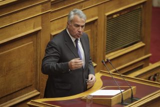 «Μάχη» Βορίδη – Σκουρλέτη για τα αποτελέσματα του Εurogroup