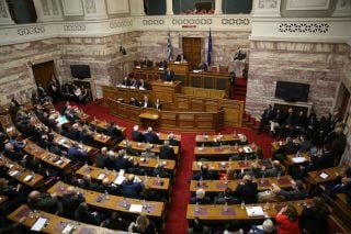 Επερώτηση 36 «γαλάζιων» βουλευτών για ασφαλιστικό και ΕΦΚΑ
