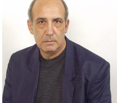 Η φάρσα πρέπει να τελειώσει με φάρσα!
