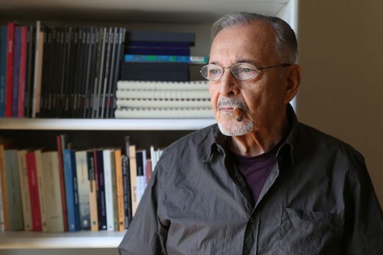 Το συγγραφικό μου ξεκίνημα κάρπισε με τη γύρη απόμερων ιδιωμάτων