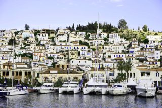 Η επιστροφή των καπετάνιων…