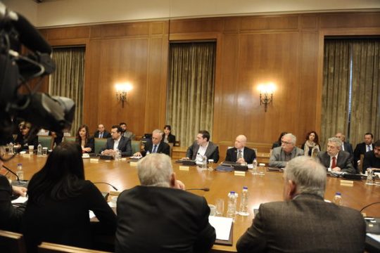 Ανάπτυξη… μετώπου με το ΔΝΤ
