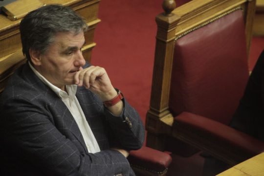 Αγώνας δρόμου για συμφωνία τον Απρίλιο