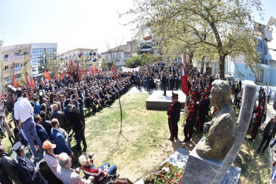 Αλλον Μπελογιάννη τιμούσε ο καθένας…
