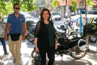 Η ανεργία… συγκίνησε τους θεσμούς