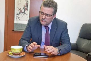 «Ας αναρωτηθούμε τι συνέπειες μπορεί να επιφέρει η γκετοποίηση χιλιάδων ανθρώπων»
