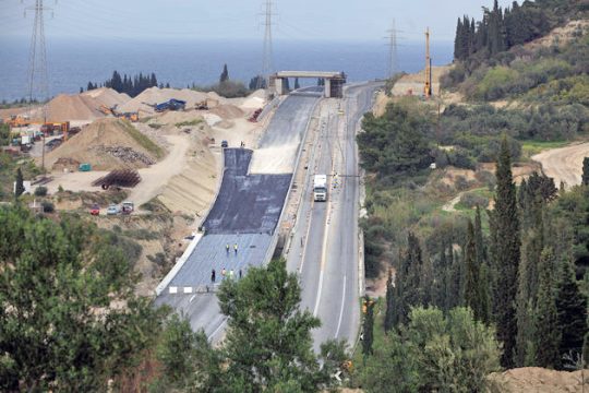 Πρόστιμα 90 εκατ. ευρώ στο καρτέλ των εργολάβων