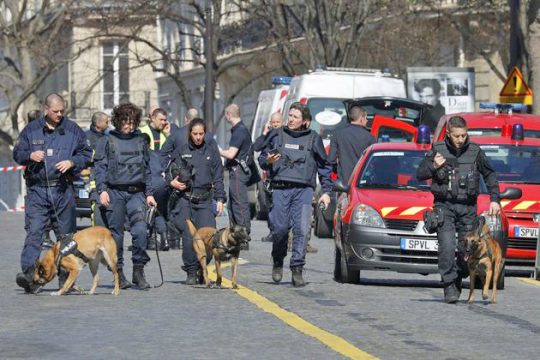 Αναζητώντας τα δέματα «φαντάσματα»