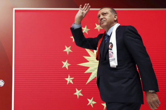 «Θυμίζουν ναζιστική Γερμανία»