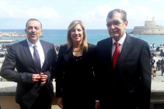 Τριβές στον δρόμο προς το συνέδριο