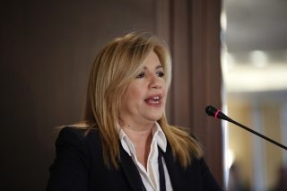 Καρφί Γεννηματά κατά Τσίπρα για τις «ευθύνες» του Σόιμπλε