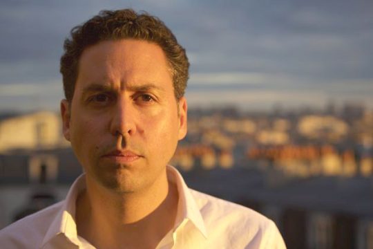 «Τα παραδοσιακά κόμματα είναι ως επί το πλείστον βουτηγμένα στη διαφθορά»