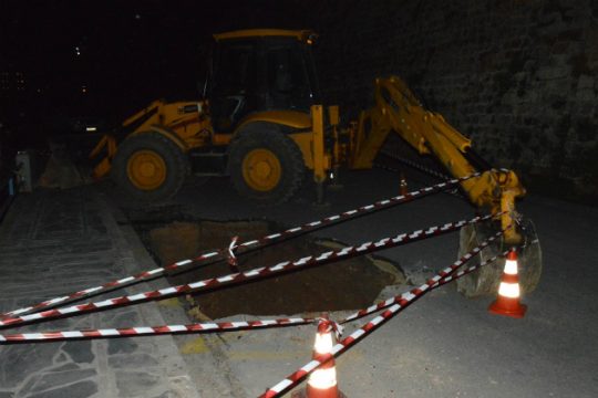 Μεγάλη καθίζηση στο Κουμ Καπί στα Χανιά