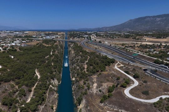 Νεκρός στη διώρυγα της Κορίνθου