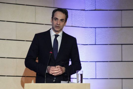 Πυρ ομαδόν κατά Μητσοτάκη για το δικαίωμα στην απεργία
