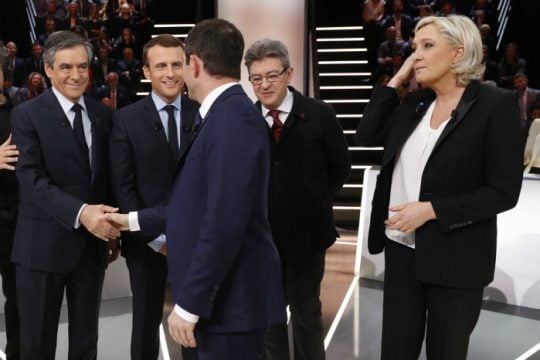 Στόχος η Λεπέν στο γαλλικό debate