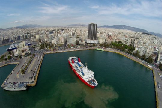 Κατάργηση λιμενικών τελών ζητούν οι ακτοπλόοι
