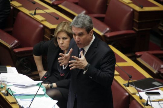 Είναι πολλά τα λεφτά της τιμολόγησης φαρμάκων
