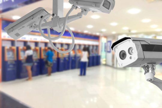 Ξεσκόνισμα σε μεγαλοκαταθέτες