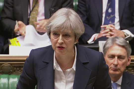 Ανταλλαγές «μηνυμάτων» για τo επίπονο Brexit