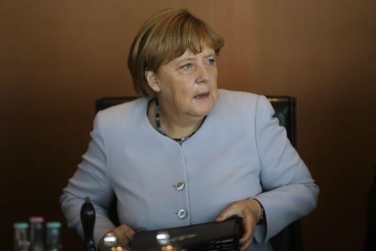 Μέρκελ: Περαιτέρω βοήθεια και νέο σύστημα ασύλου