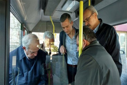 «Αλμυρό» το mini bus για το Ηράκλειο