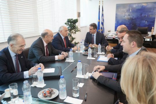 Με το βλέμμα στη ρευστότητα και τα «κόκκινα» δάνεια